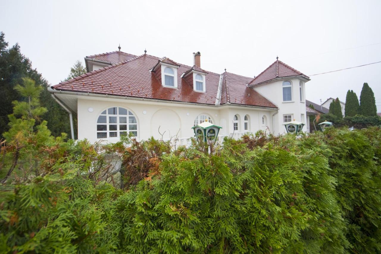 Bed and Breakfast Sungarden Vendeghaz Sajoszoged Экстерьер фото